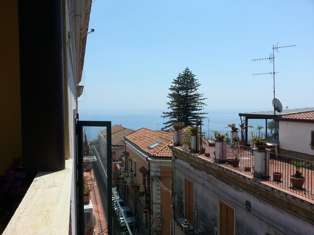 La Via Del Mare - Acireale Centro Storico 아파트 객실 사진