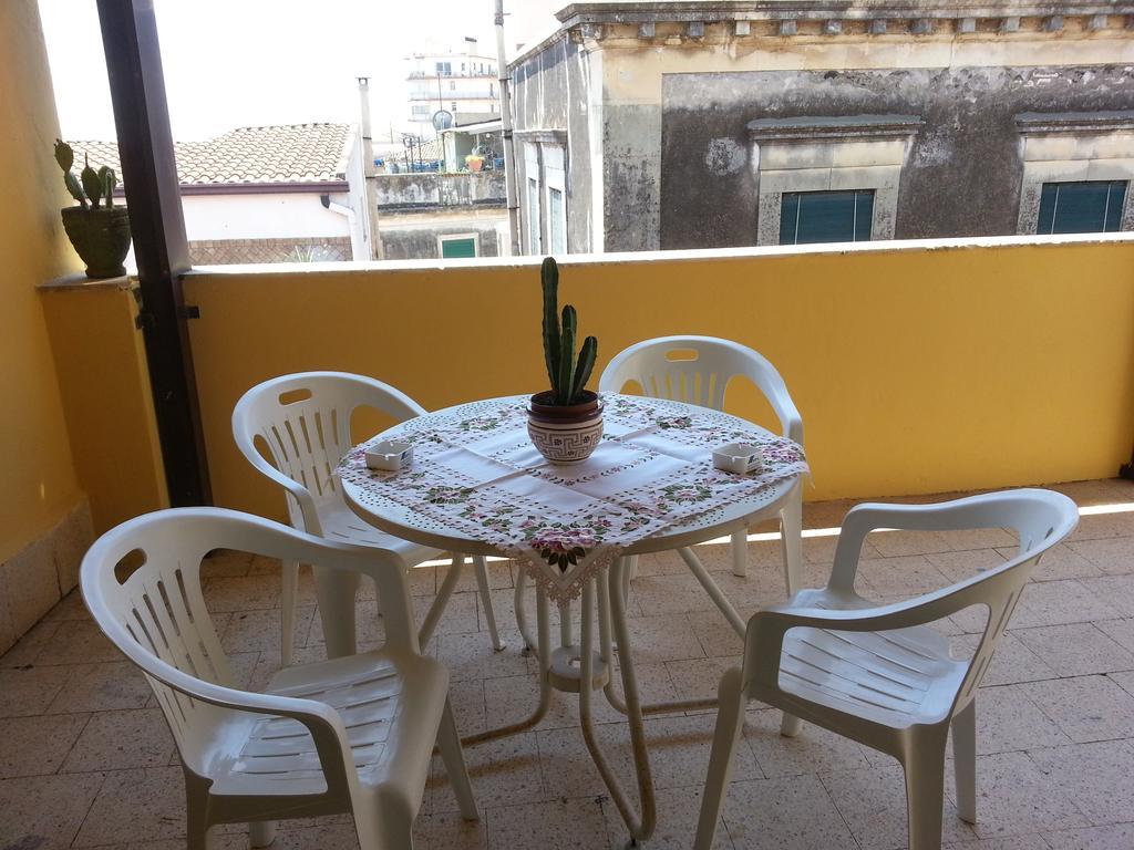 La Via Del Mare - Acireale Centro Storico 아파트 객실 사진